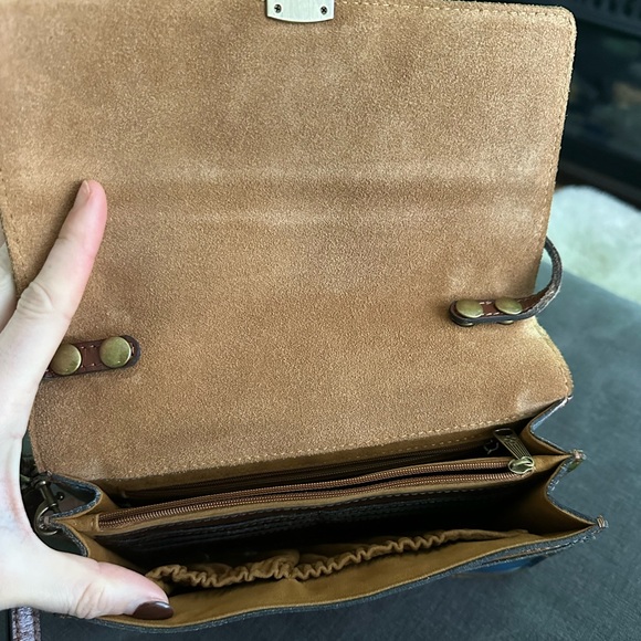 Patricia Nash LOCRI French Riviera Crossbody Bag. - Picture 5 of 13